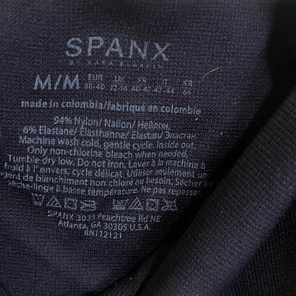 Spanx Revolve Look At Me Now Black High Waisted Seamless Leggings Medium - Picture 4 of 4